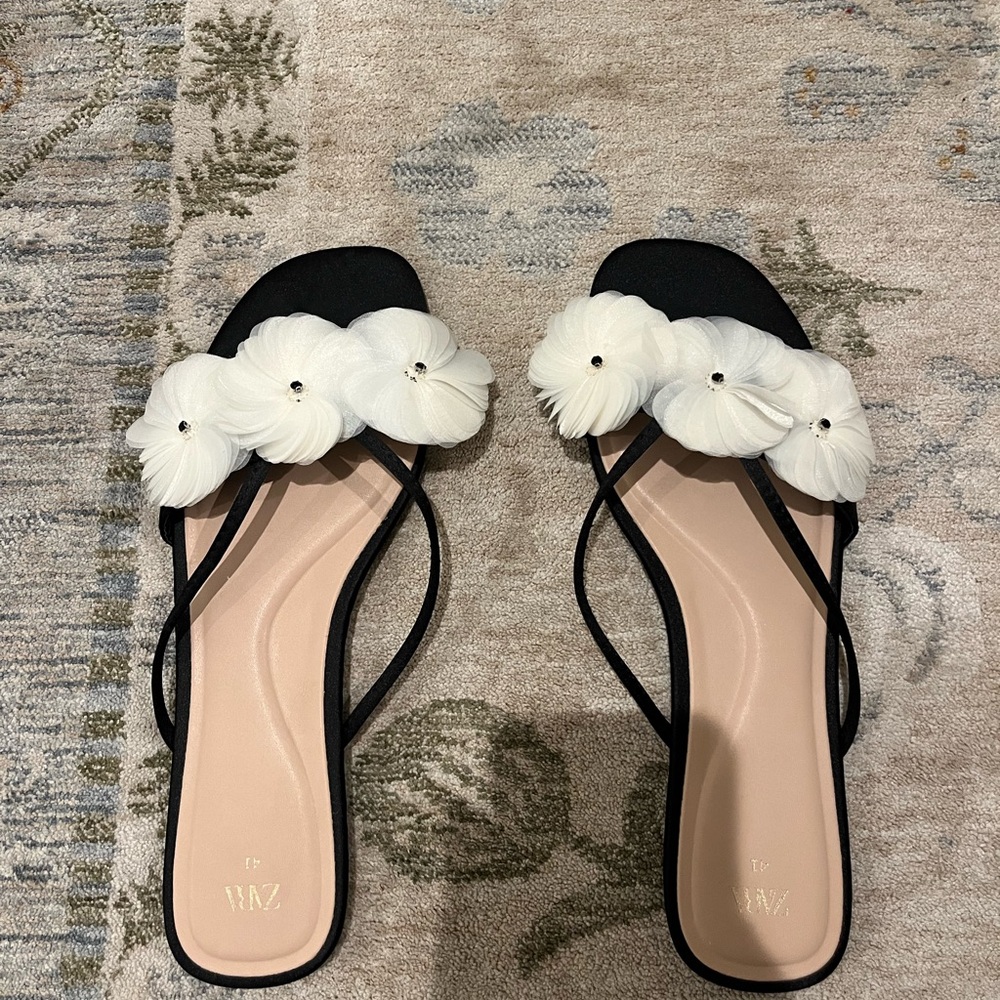 Zara Black and White Floral Sandals